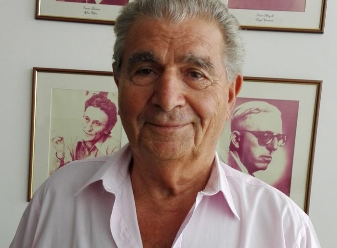 Проф. Михаел Бар-Зоар