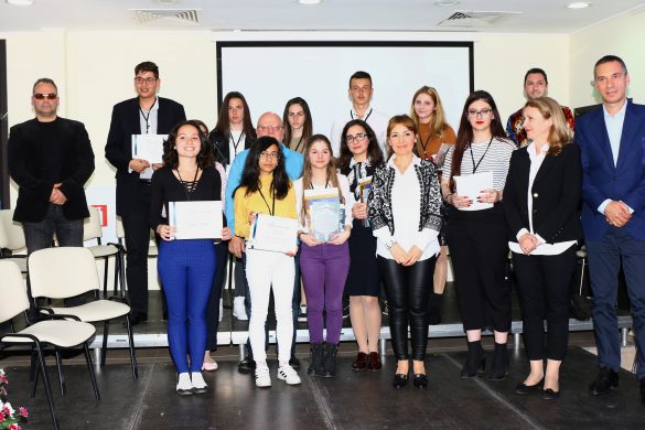 Литературният конкурс на Център Алеф създава бъдещи водачи в обществото  Ученичка от Бургас ще представи България на форум за млади лидери в Израел